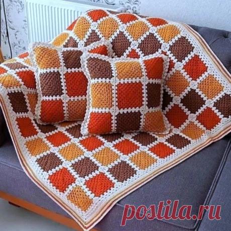Покрывало из простых мотивов