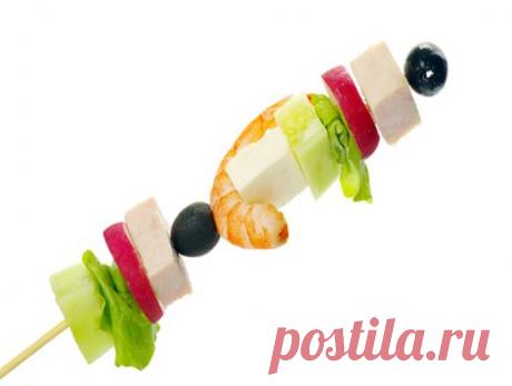 Салат на шпажке