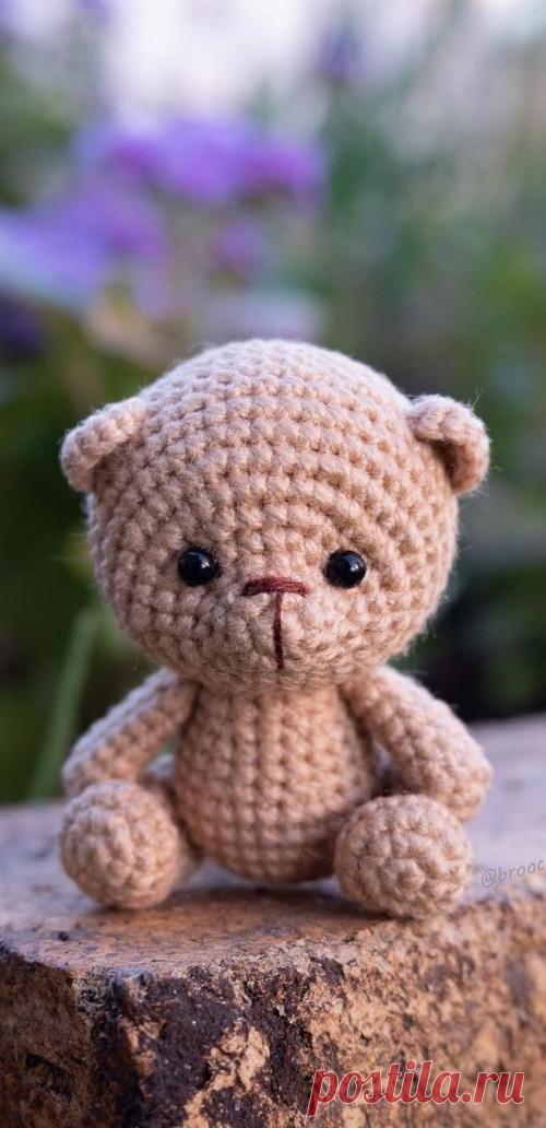 PDF Медвежонок крючком. FREE crochet pattern; Аmigurumi animal patterns. Амигуруми схемы и описания на русском. Вязаные игрушки и поделки своими руками #amimore - медведь, медвежонок, маленький мишка.