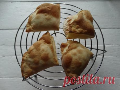 Пирожное «Медуза» - из самых простых продуктов к вечернему чаепитию. Тесто, как слоеное. Начинки много и вкус обалденный - Пир во время езды