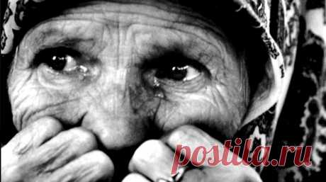 Poučna priča: ”MAJKA PIŠE SINU PISMO.!” Moje zlato, duša moja ono što sam u stomaku nosala 9 mjeseci teškom mukom… Moje dijete , dio mene .Znaš li sine kad si bio mali nikad tvoja suza nije uspjela da kane prije nego majka tvoja do…