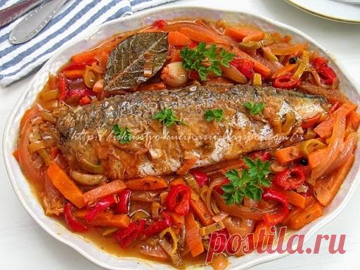 Скумбрия в эскабече (Escabeche de caballa)