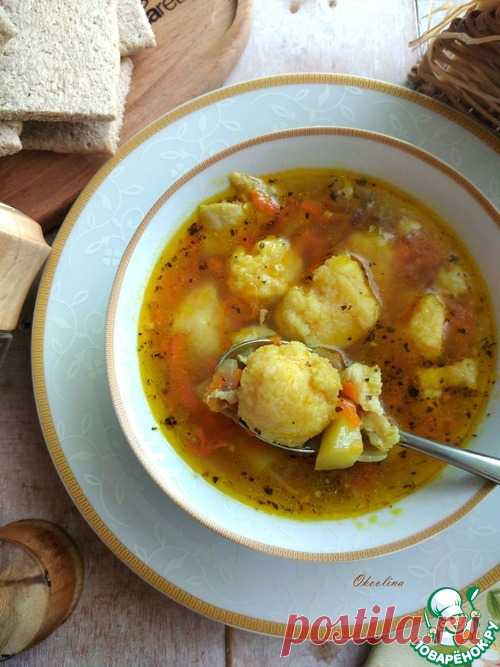 Пряный куриный суп с манными клёцками – кулинарный рецепт