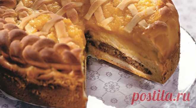 Пирог с курагой и орехами