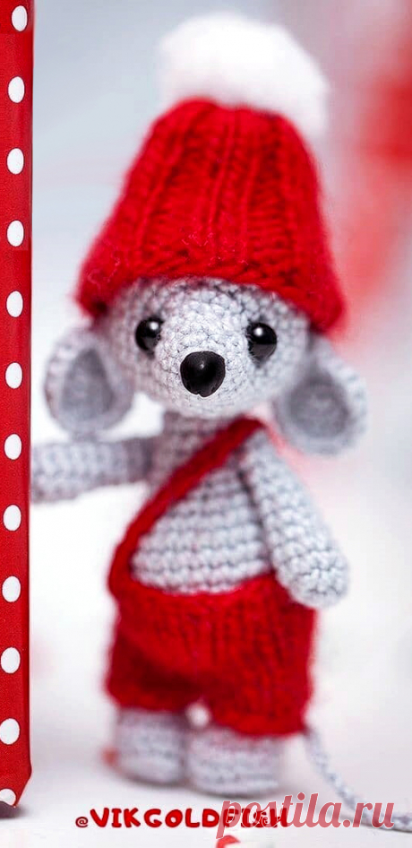 PDF Мышонок крючком. FREE crochet pattern; Аmigurumi doll patterns. Амигуруми схемы и описания на русском. Вязаные игрушки и поделки своими руками #amimore - Мышь, мышка, мышонок, крыса.