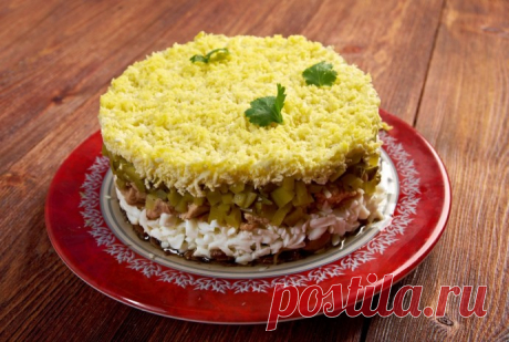 Слоёный салат с куриной печенью и шампиньонами