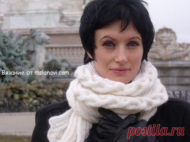 Вязаный шарф спицами “Бесконечность”.