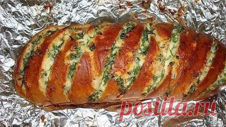 Запеченный батон с сыром и чесноком.Безумно вкуснo!! Быстро, легко и ОЧЕНЬ вкусно! Рецепт совсем простой. !! Более подробно о рецепте можете узнать в источникe: шеф-повар Одноклассники, по ссылке fastppc.net/RMYT  Рекомендуем посмотреть!!! Приятного аппетитa

Дорогие кулинары! Чтобы не потерять рецепт, жмите &quot;Класс!&quot;, а потом &quot;поделиться&quot;. Рецепт будет на вашей стене В Одноклассники. Всё ОК!