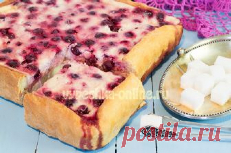 Пирог с вишней и творогом рецепт Задумались над вкусным угощением к чаю? Этот пирог — лучшее решение! Сочная и нежная начинка из полезных продуктов вряд ли кого-то сможет оставить равнодушным 😉 У нас пока что местной вишни нет, зато есть привозная черешня, с которой я недавно делала очаровательный десерт. Для этой выпечки можно использовать и […]