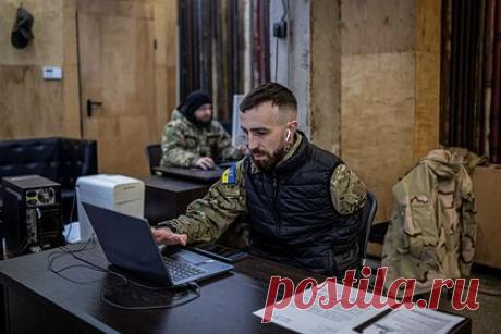 В подполье объяснили отправку Киевом военкомов в регионы