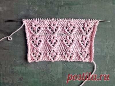 Цветочная полянка - красивый ажурный узор спицами — Смотреть в Эфире Интересный и красивый ажурный узор, состоящий из цветов на изнаночной глади.
Узор  подойдет для вязания  плечевых изделий (свитеры, кардиганы, платья…