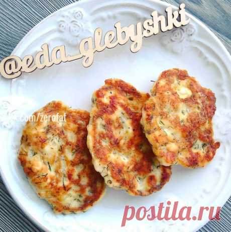 Куриные рубленые котлеты с сыром 

 куриное филе, 200г;
 сыр твердый, 50г;
 яйцо, 1шт;
Показать полностью…