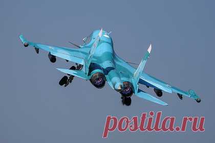 Су-34 проверили радиолокаторы «Небо-Т». Сверхзвуковые истребители-бомбардировщики Су-34 проверили радиолокаторы «Небо-Т», сообщили в пресс-службе Центрального военного округа (ЦВО). Самолеты имитировали технику возможного противника. Расчеты радиолокационных комплексов «Небо-Т» заступили на боевое дежурство по охране воздушного пространства.