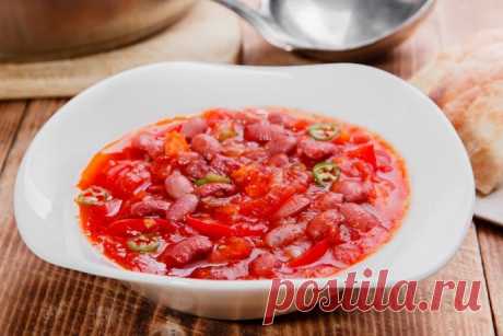 Острый томатный суп с фасолью