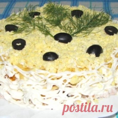 Слоеный салат, вытеснивший шубу и оливье
