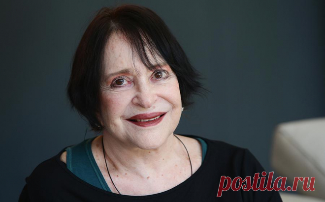 Умерла итальянская актриса и жена Бертолуччи Адриана Асти. В возрасте 94 лет умерла итальянская театральная и киноактриса Адриана Асти. Она снималась у Пазолини, Висконти, Тинто Брасса, а также Бертолуччи, за которым была замужем несколько лет