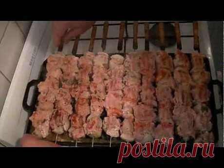 ▶ Домашняя Кухня - Как приготовить шашлык в квартире. - YouTube