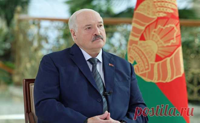 Лукашенко призвал к воздушному перемирию на Украине. Президент Белоруссии Александр Лукашенко заявил, что в телефонном разговоре с американским коллегой Дональдом Трампом обозначил свое видение мирного плана по Украине.