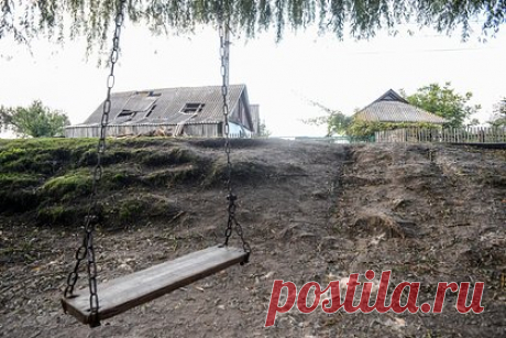 В Винницкой области заявили о ракетном обстреле региона. Глава Винницкой областной военной администрации (ОВА) Сергей Борзов сообщил, что регион оказался под обстрелом. Он предупредил местных жителей о ракетных ударах и призвал оставаться в укрытиях. Ранее сообщалось, что по всей территории Украины была объявлена воздушная тревога.