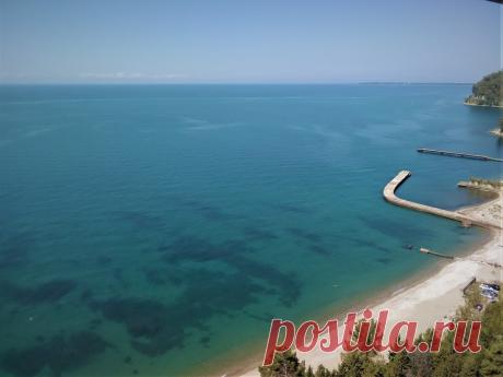 Вода как в океане - самое чистое место в Чёрном море | Абхазия Лайф | Яндекс Дзен