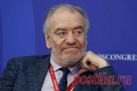 Гергиев прокомментировал возможное назначение на пост главы Большого театра. Валерий Гергиев заявил, что не искал возможности работать еще больше.