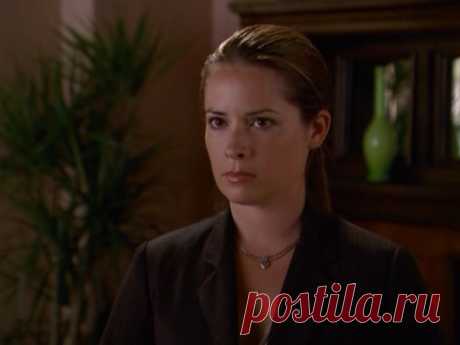 Холли Мэри Комбс