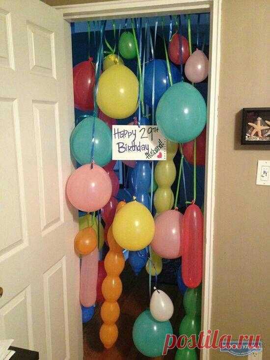 Розыгрыш на день рождения

Открывает именниник дверь, а там водопад из шариков как этот или этот:
Читать дальше #diy # #своимируками #мастер-класс #ВтораяУлица 
http://secondstreet.ru/blog/diy_suprise/rozygrysh-na-..