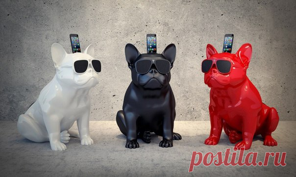Колонки для iPhone AeroBull.Компания Jarre Technologies, которую основал легендарный музыкант Жан-Мишель Жарр (Jean Michel Jarre), выпустила стильные bluetooth-колонки для iPhone. Колонка мощностью 100Вт в виде бульдога обладает двумя динамиками и одним сабвуфером. / Интересное в IT