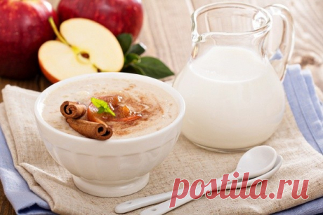 Сливочный рис с карамелизованными фруктами Рисовый пудинг – отличное блюдо для ленивого завтрака или сытного полдника. Хотя и на десерт он тоже подойдет, только подайте порции поменьше.Ингредиенты: отваренный рис - 2 стакана сливки - 500 мл яичные желтки - 3 шт. сахар - 100 гдля карамелизованных фруктов: сливочное масло - 80 г...