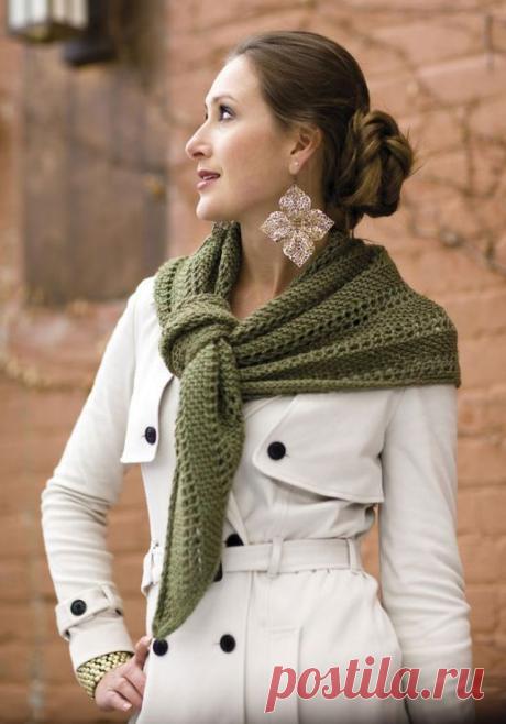 Просто и красиво: шаль-косынка спицами