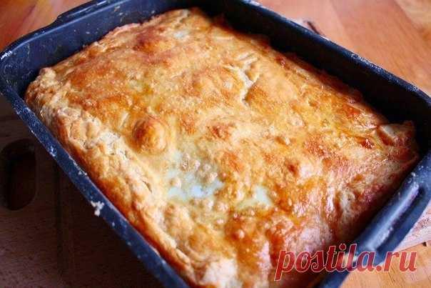 Пирог с сыром и луком