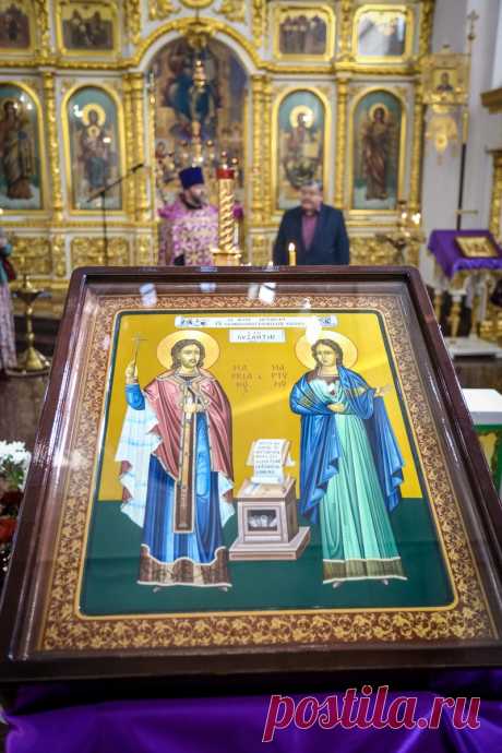 Память мучеников Маркиана и Мартирия — это день мужества духа. Они жили в эпоху споров о вере, но остались верны истине. Пусть их пример вдохновит нас быть честными и непоколебимыми в добре. Открытки на День памяти мучеников Маркиана и Мартирия.