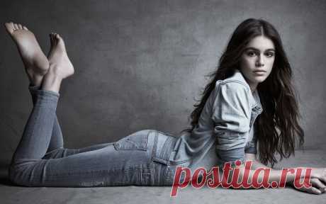 Kaia Gerber Feet Foot