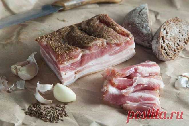 Как вкусно засолить сало: 4 рецепта в домашних условиях — MOJAKUHNJA.ru