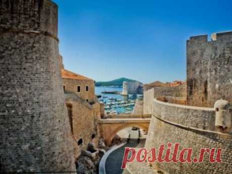 100 мест на планете, которые обязательно нужно посетить в своей жизни Ещё не знаете, куда отправиться в отпуск летом? Вы наверняка хотите посетить другую страну, но не знаете, куда именно поехать и как — в мире столько всего интересного. Мы тоже...