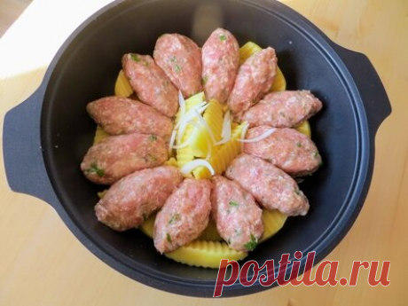 Картошка с котлетами в казане
