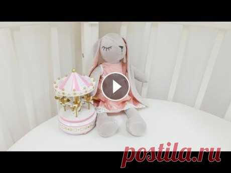 Как сшить Зайку Сплюшу. Мягкая игрушка своими руками + выкройка. Bunny Toy Выкройка: https://lekalo.online/igrushki/ Pattern: ETSY: https://www.etsy.com/shop/PatternOnlineShop https://www.instagram.com/lekalo.online/ Ткани, н...