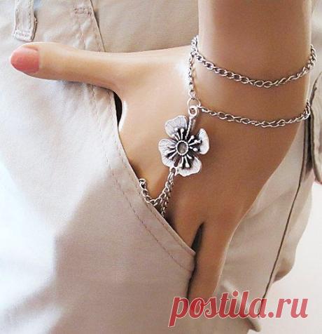 slave bracelet flower bracelet Hand Bracelet Hand by selenayy