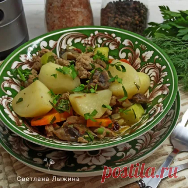 Тушеный картофель с фаршем, кабачками и грибами рецепт с фото пошаговый от Светлана Лыжина / Амбассадор - Овкусе.ру