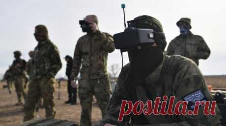 Российские военные отработали навыки пилотирования FPV-дронов