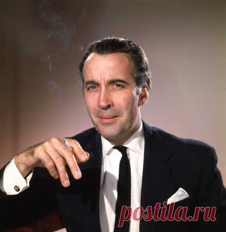 Кристофер Ли, 27 мая, 1922
 • 7 июня 2015
