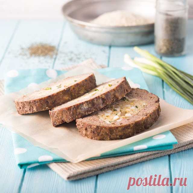 Мясной рулет с рисом и яйцом
