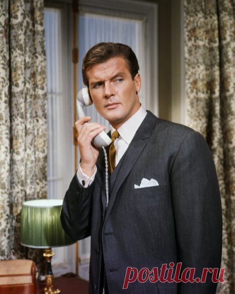 Роджер Мур (Roger Moore)
- 14 октября, 1927 • 23 мая 2017