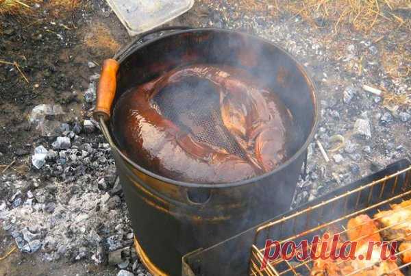 Как сделать коптильню из самого обычного ведра? Делается проще простого | Заядлый рыбак | Яндекс Дзен