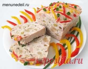 Паштет из курицы с фисташками Несмотря на простоту приготовления, паштет из курицы с фисташками достоин центрального места на праздничном столе. Его можно подавать в качестве самостоятельного