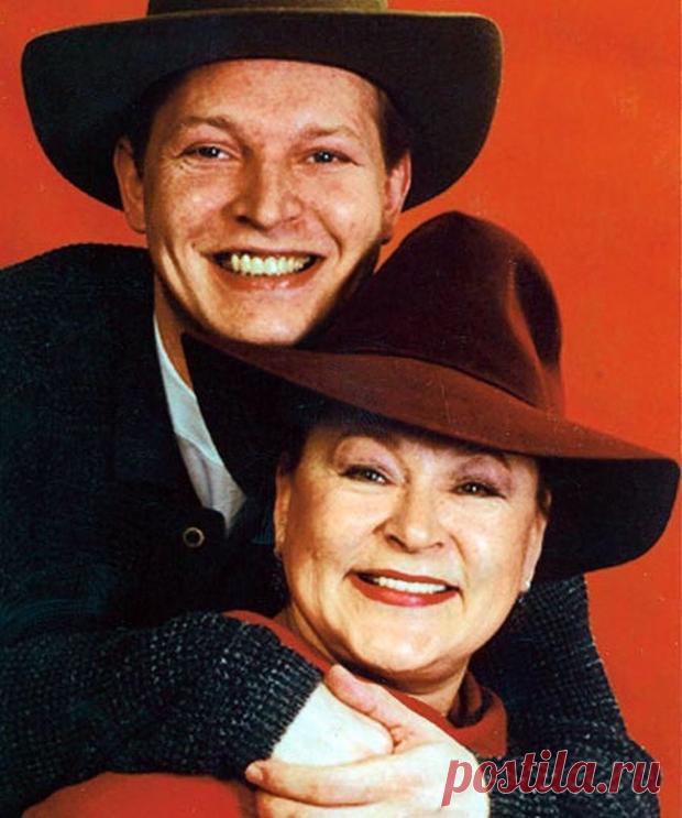 Скоропостижно скончался Данила Перов – сын Раисы Рязановой умер в возрасте 51 года