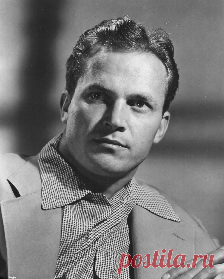 Ральф Микер