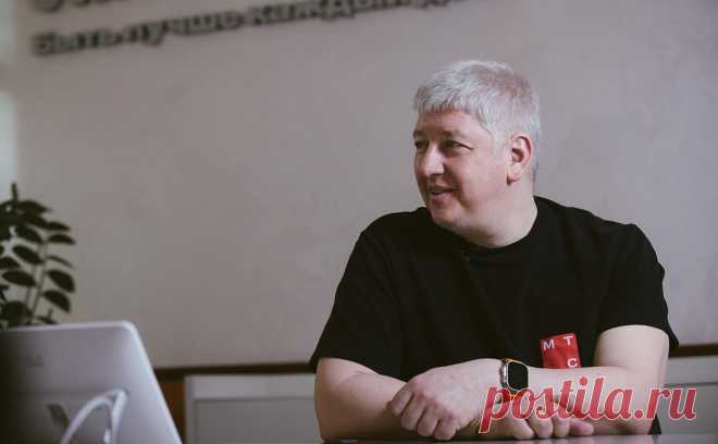 Президент МТС Вячеслав Николаев — РБК: «Адептов яйца у нас нет». МТС впервые с 2006 года провела ребрендинг, отказавшись от знаменитого «яйца» в логотипе. Зачем это компании, хватает ли ей айтишников и когда будут IPO «дочек», в интервью РБК рассказал президент МТС Вячеслав Николаев