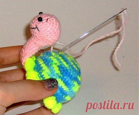 Маленькая черепашка-игольница - описание вязания крючком