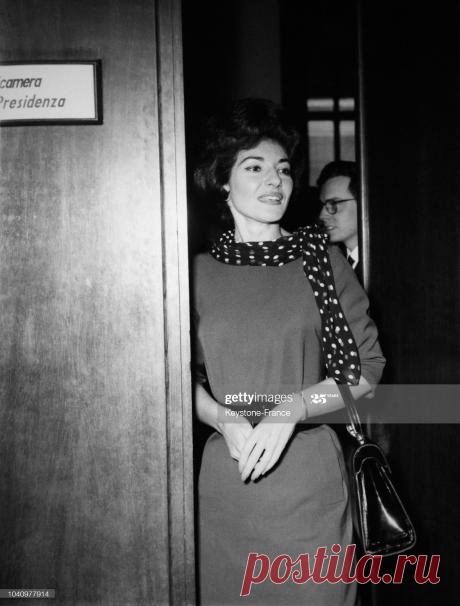 la-cantatrice-maria-callas-milan-italie-le-14-mai-1962-picture-id1040977914 (1555×2048)
